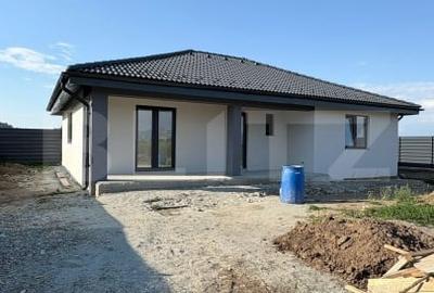 Casa moderna pe parter in Sanpetru,finisaje moderne,pregatita pentru tine - 3