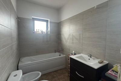 Casă individuală cu 4 camere cu Canalizare în Domnești - 13