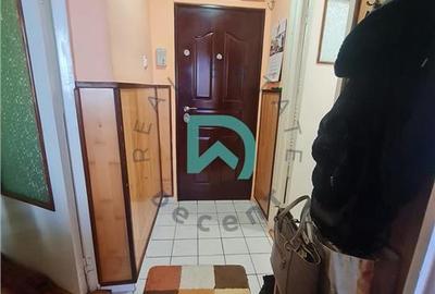 Garsonieră decomandată în Astra - 16