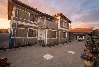 Casă individuală cu 5 camere cu Teren 250 Mp în Central - 2