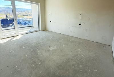 Casă cu 4 camere cu Teren 700 Mp în Bârnova - 7