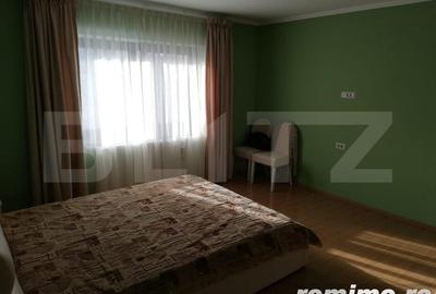 Casă cu 8 camere cu Teren 1545 Mp în Central - 16