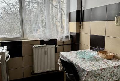 Apartament cu 3 camere semidecomandat în Nord - 1