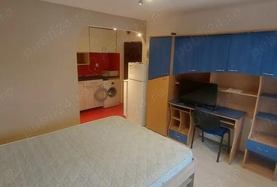 Inchiriez garsoniera Carpati 2 parter - 1