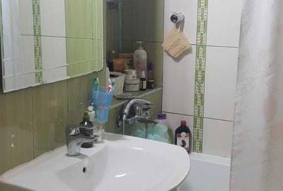 Apartament cu 3 camere decomandat în Nufărul - 14