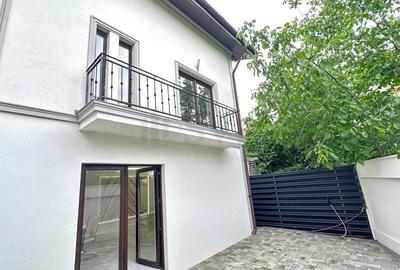 Casă individuală cu 5 camere cu Canalizare în Pipera