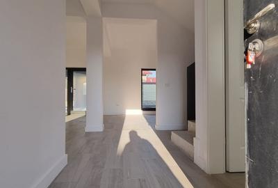 Casă individuală cu 5 camere cu Canalizare în Ultracentral - 2