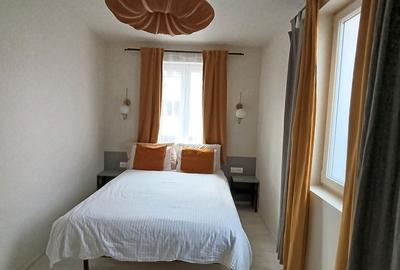 Casă cu 2 camere cu Teren 20 Mp în Central - 20