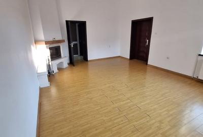 Faleza Nord, imobil P+1, 7 camere - 9