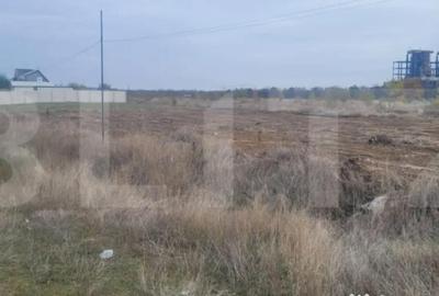 Teren de 1200 mp, în Central