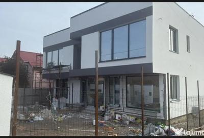 Casă cu 7 camere cu Teren 225 Mp în Bariera Vâlcii