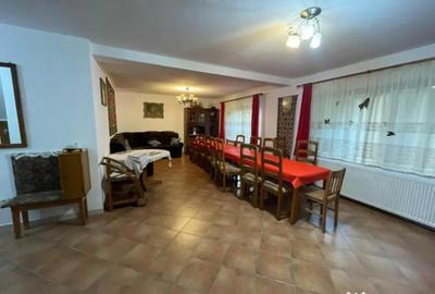 Casă cu 6 camere cu Teren 500 Mp în Firiza - 9