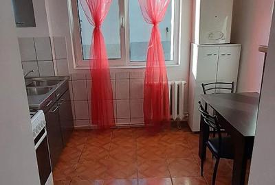 Apartament cu 2 camere semidecomandat în Decebal - 1