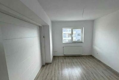 Apartament 2 camere, decomandat - zona Avantgarden Apartament 2 camere, decomandat - zona Avantgarden - 3