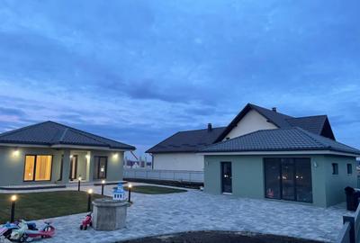 Casă cu 5 camere cu Teren 2000 Mp în Volovăț - 3