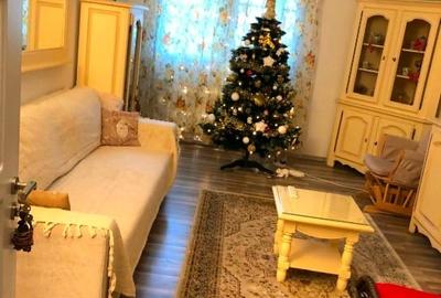 Apartament cu 3 camere semidecomandat, mobilat în Titan - 2