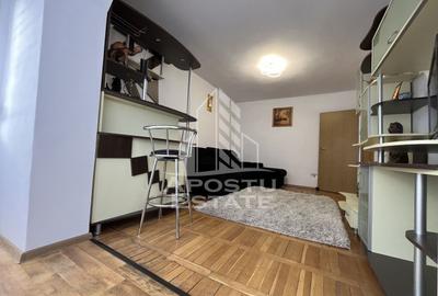 Apartament cu 3 camere, decomandat, etajul 1, zona Sagului - 1