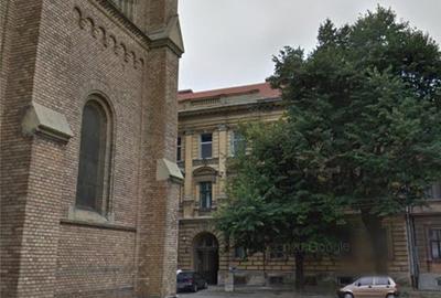 Apartament 4 camere (cladire istorica) - 1