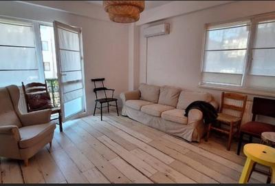 Apartament 3 camere parter inalt