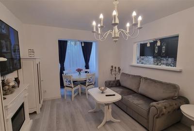 Apartament cu 3 camere semidecomandat, mobilat în Hărmanului
