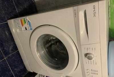 Apartament cu 2 camere decomandat în Arcu - 2