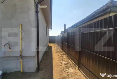 Casă cu 3 camere cu Teren 950 Mp în Central - 7