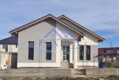 Casă individuală cu 3 camere cu Canalizare în Agigea - 1