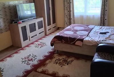 Casă cu 4 camere în Șerbănești - 3