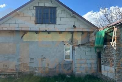 Casă individuală cu 2 camere cu Canalizare în Valu lui Traian - 8