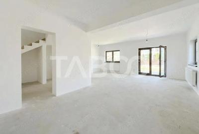 Casă cu 5 camere cu Teren 265 Mp în Central