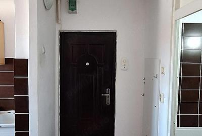 Garsonieră decomandată în Central - 4