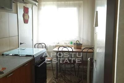 Apartament cu 2 camere decomandat în Badea Cârțan - 4
