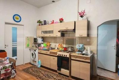 Casa 48 mp, 2 camere, zona Micro 1 - 1