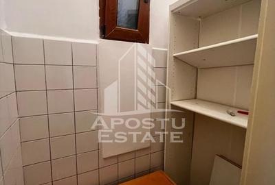 Apartament 2 camere in cladire istorica,etaj intermediar,zona Neptun - 9