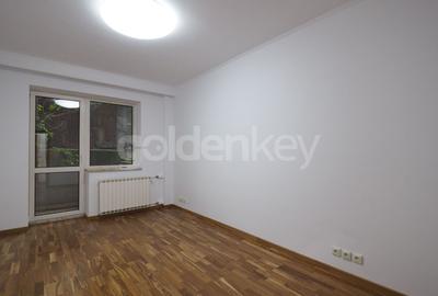 Apartament cu 9 camere decomandat în Aviatorilor - 8