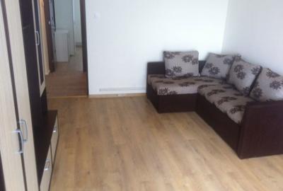 Apartament cu 2 camere decomandat în Cornișa - 3
