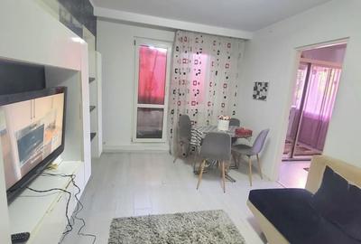 Apartament cu 2 camere nedecomandat în Dâmbu Pietros
