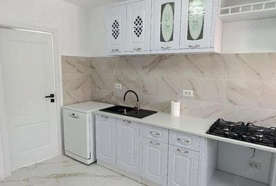 Apartament cu 3 camere decomandat în Dărmănești - 8