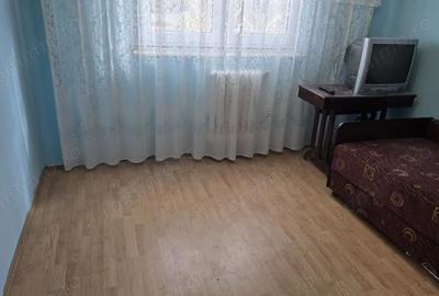 Apartament cu 2 camere decomandat în Micro 15