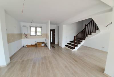 Casă individuală cu 5 camere cu Canalizare în Tunari - 3