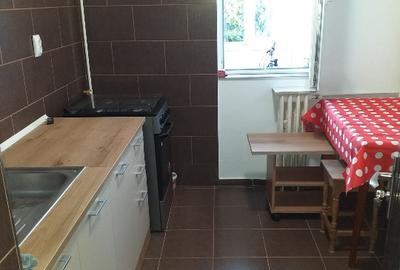Apartament cu 2 camere decomandat în Gorjului - 2