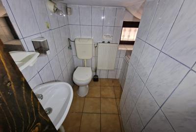 Spațiu comercial, de 21 mp, în Central - 6