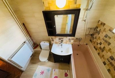 Apartament cu 3 camere semidecomandat, mobilat în Girocului - 1