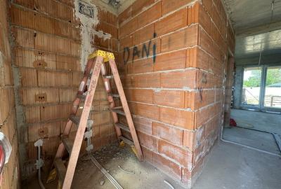 Duplex cu 4 camere cu Canalizare în Moșnița Nouă - 11