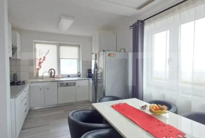 Casă cu 4 camere cu Teren 1360 Mp în Mihai Viteazu - 1