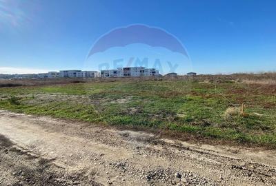 Teren Construcții intravilan de 465 mp, în Tunari