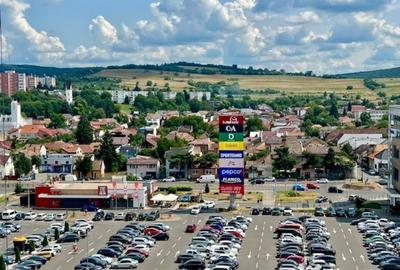 Spațiu comercial, de 146 mp, în Semicentral - 15