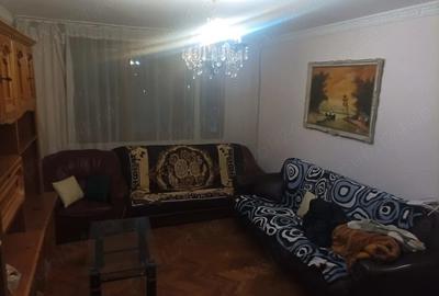 Apartament cu 3 camere decomandat în Berceni - 8