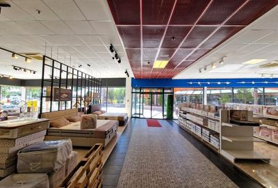 Spațiu comercial de închiriat Snagov Plaza, 250 mp - 750 mp, vizibilitate DN1 - 5