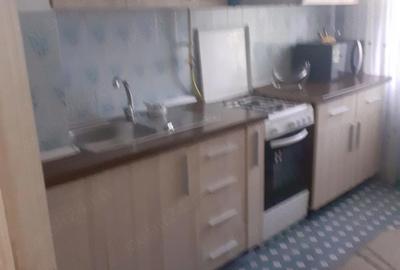 Apartament cu 3 camere decomandat în 5 Călărasi - 1